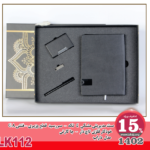 ست مدیریتی مشکی 4 تکه -1402 - سررسید قطع وزیری - فلش 8 G خودکار فلزی تاچ دار - جا کارتی مدل داراب -LK112